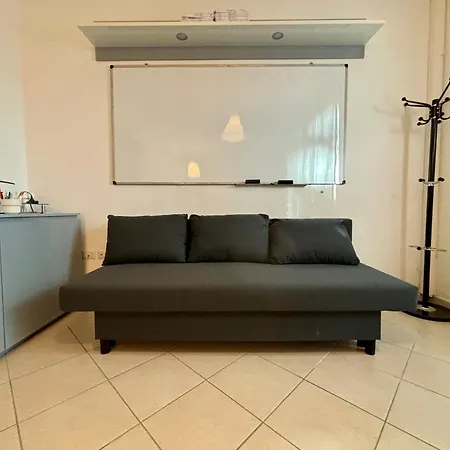 Bed & Office Sutri