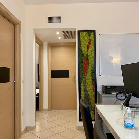 Bed & Office Oda ve Kahvaltı Sutri